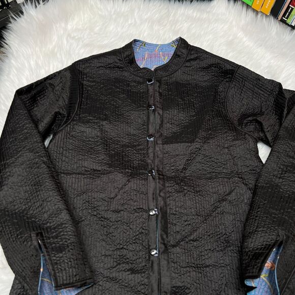 SAM HILU'S CLASSICS REVERSIBLE QUILTED JACKET FLORAL BLUE / BLACK EMBROIDERED - Picture 7 of 8